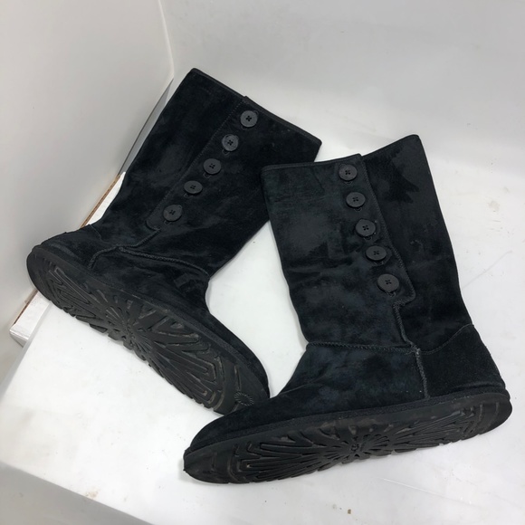 UGG BUTTON BOOT SIZE SIZE US 9 USED - Picture 2 of 8